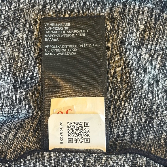 THE NORTH FACE Black & Grey Athletic Cropped Tank Top Sports Bra Like New Medium - Picture 9 of 13